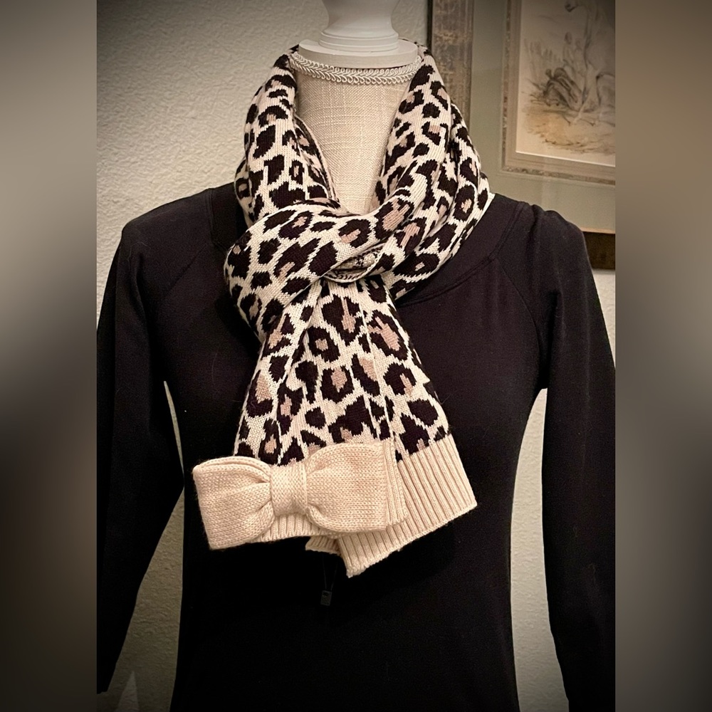 KATE SPADE SCARF - Picture 1 of 6